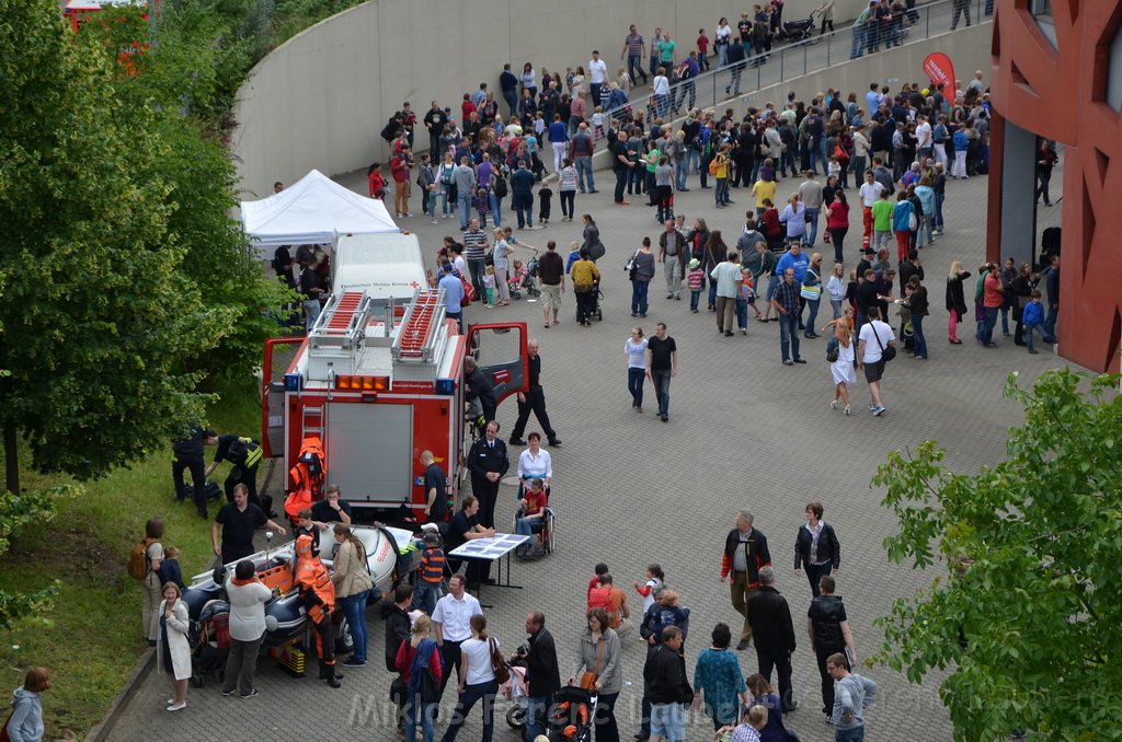 Tag der Offenen Tuer BF Koeln Weidenpesch Scheibenstr P635.JPG